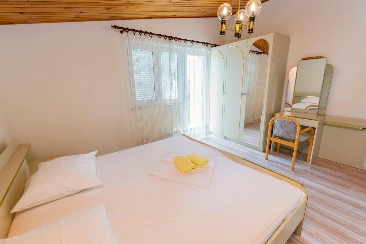 Apartments Jere Proto Primosten Luaran gambar
