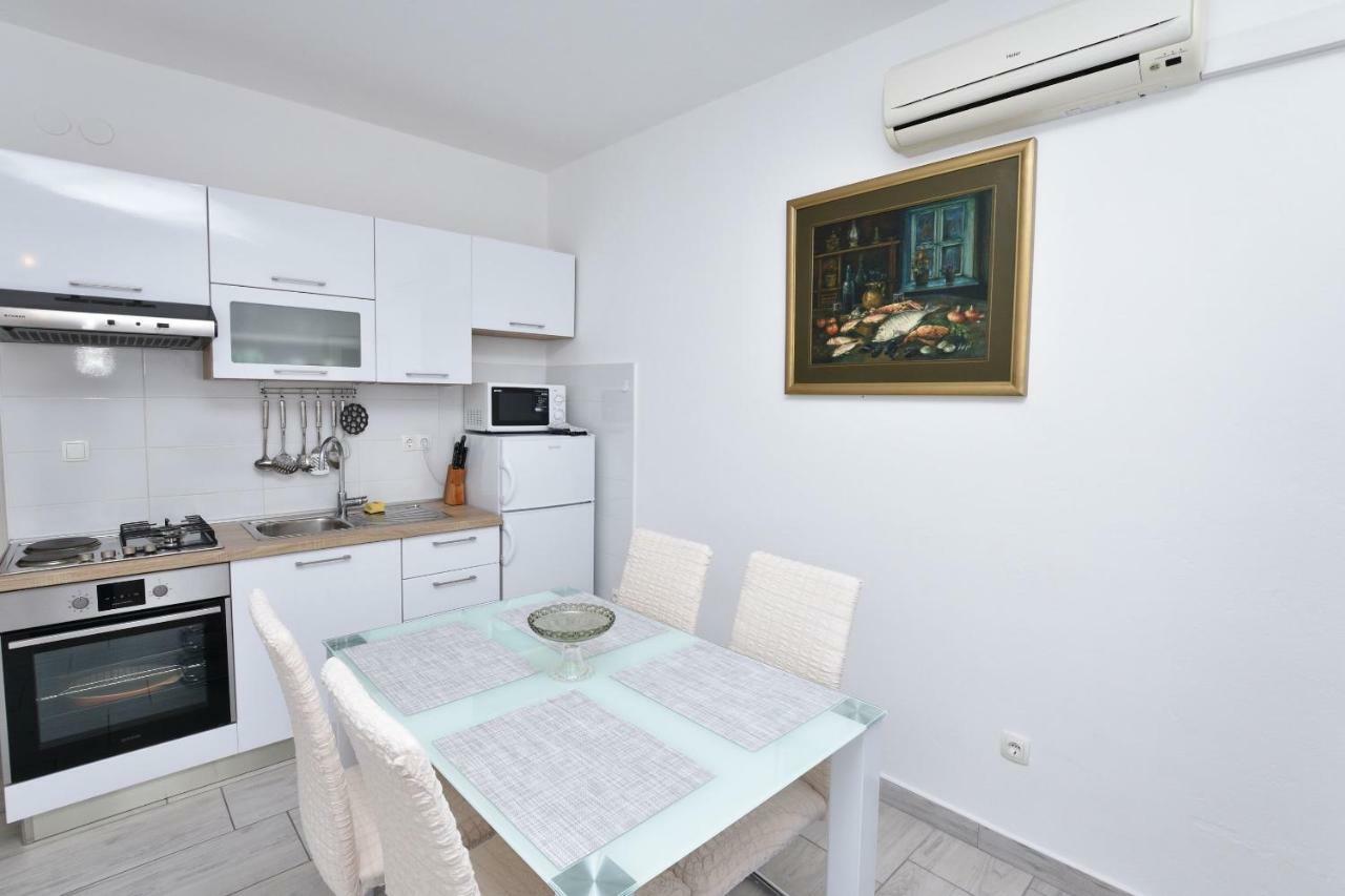 Apartments Jere Proto Primosten Luaran gambar