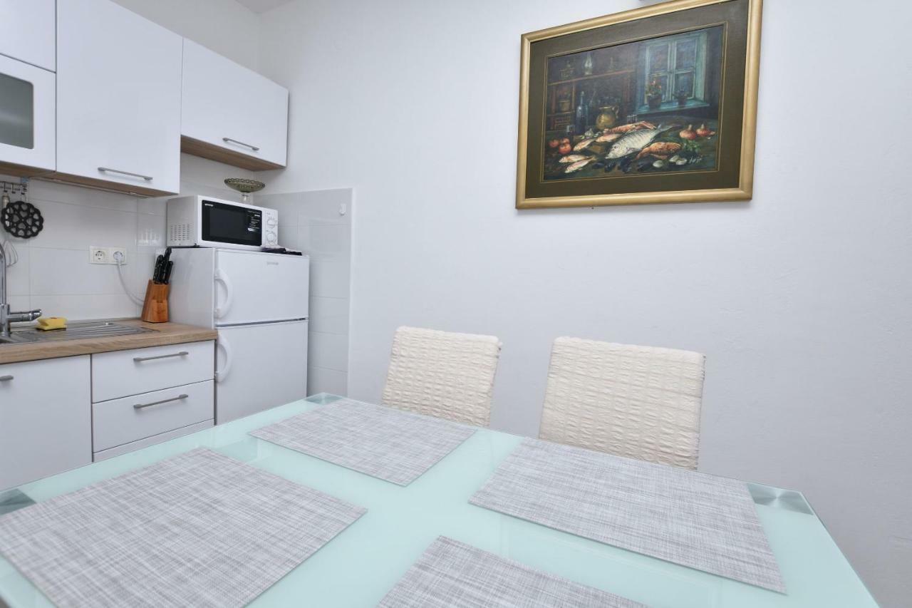 Apartments Jere Proto Primosten Luaran gambar