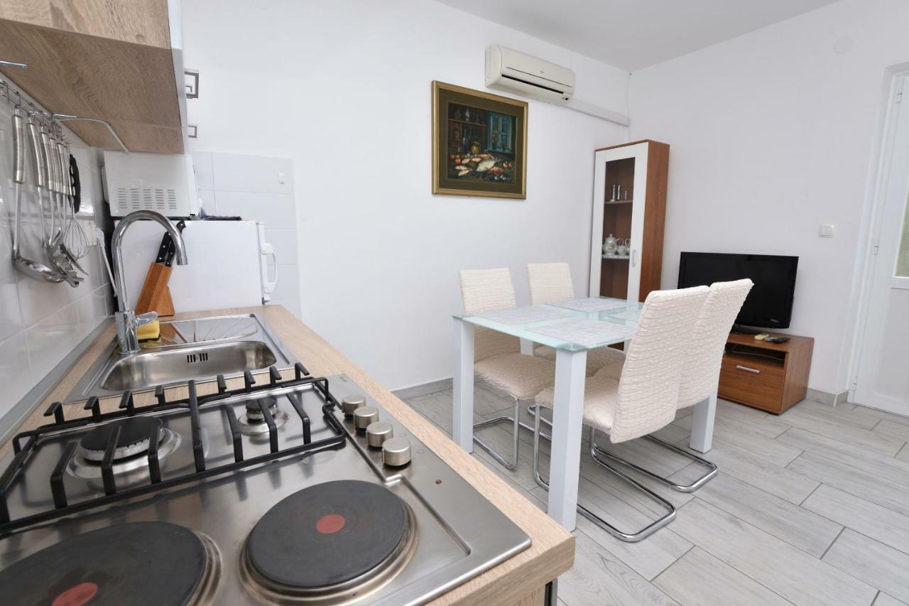 Apartments Jere Proto Primosten Luaran gambar